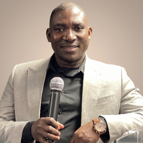 Pst Jacques Amichia